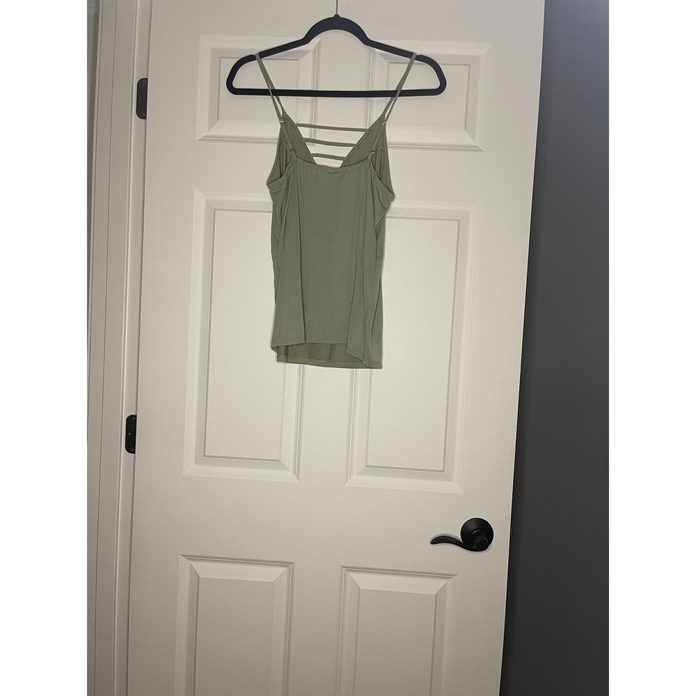 Daytrip V Neck Cage Detail Cami Tank Top Small Light Green - Picture 2 of 2